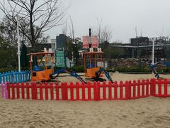 -季高兔窝窝亲子园(上海薰衣草公园店)