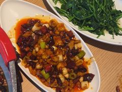 -渝信川菜 · 川味家常菜(财富购物中心店)