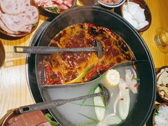 -乐闹闹重庆火鍋(民治店)