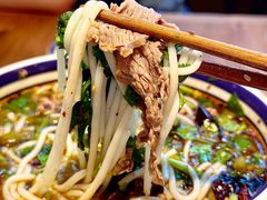 -云阿蛮云南生烫牛肉米线(奉贤路店)