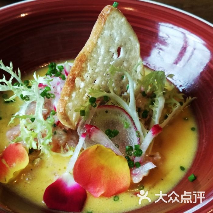 el willy烟熏三文鱼塔塔配百香果及牛油果图片-北京西班牙菜-大众点评