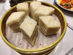 千层板油糕-上海老饭店(北京分店)