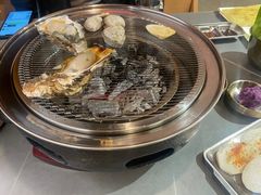 -围炉肉舍•炭烤活鳗•丹东海鲜烤肉(步行街店)