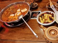 -亮欢寨酸汤鱼(沙冲路店)