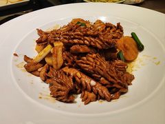 爆炒腰花-闫府私房菜·百年鲁菜(恒隆店)