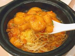 金针菇日本豆腐煲-有米猪港式餐厅