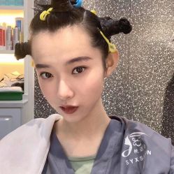 -丝语萱形象