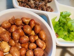 -左庭右院鲜牛肉火锅(浦江欢乐颂店)