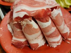 -洞庭洲·防空洞火锅·铜锅涮肉·烧烤(新百广场店)