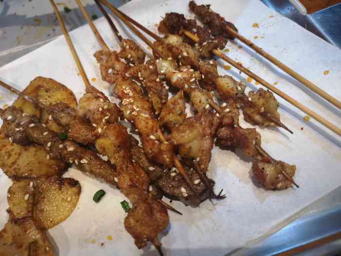 位于龙岗星河cocopark已经新开没多久的木屋烧烤地理位置很好找在喜茶