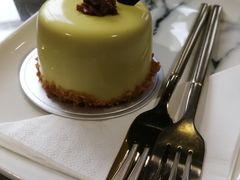 -UNI UNI(环亚凯瑟琳店)