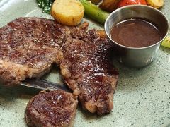 安格斯牛西冷牛排-乐意坊Alla Torre意大利手工披萨(陆家嘴旗舰店)