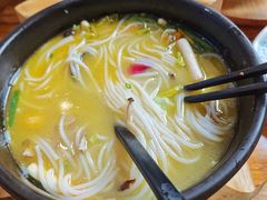 -桥香园过桥米线(国贸店)
