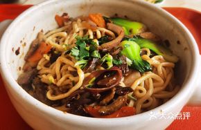 Spicy Beef Offal Noodle Pot