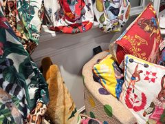 -恋物百货商店(华侨城店)