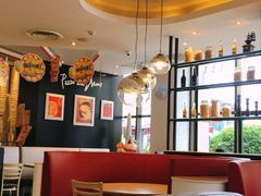 -必胜客(武汉欢乐谷店)