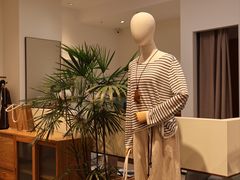 -王府井奥莱临潼小镇(临潼店)
