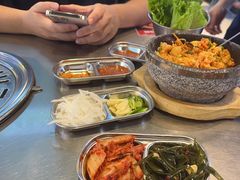 -哈哈碳都·牛肋条无限自助烤肉(台江万达店)