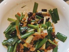 -咱屯子铁锅炖直营店(保利店)