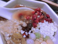 -江城小馆陕南妈妈菜·全球旅行餐厅(钟楼店)
