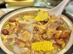-江城小馆陕南妈妈菜·全球旅行餐厅(钟楼店)