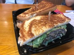 -The Habit Burger Grill 哈比特汉堡(复兴soho店)