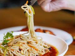 鲜鸡枞咸鸡丝拌云南米线-新荣记(西溪湿地店)