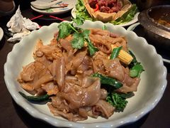 -大头虾越式风味餐厅(光明广场店)