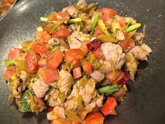 酸腌菜炒肉-紫滇源云南生态菜(丹凤街店)