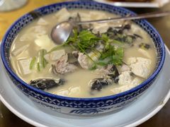 昂刺鱼豆腐汤-芦茨金富饭庄·25年老字号·专做稻草鸡