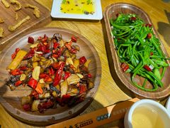 -隔壁老王·家常云南菜(花巷店)