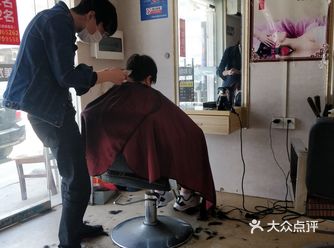 现在店面扩大了，感觉还是很适合学生党的