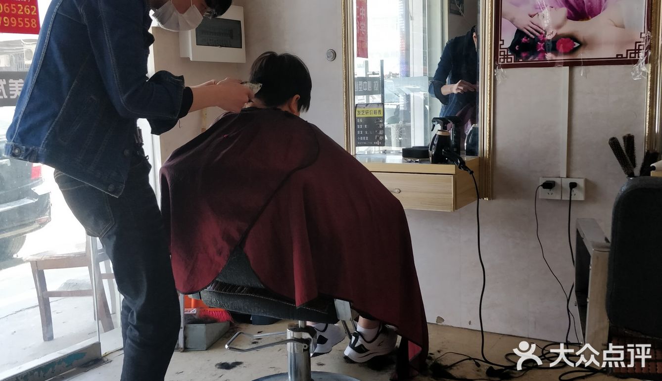 现在店面扩大了，感觉还是很适合学生党的