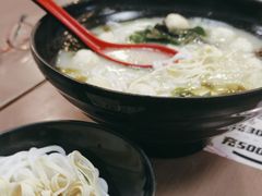 -灵芝妹子海鲜米线(瓦房店新玛特店)