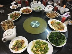 -鹏城人家海鲜酒家·23年老字号(较场尾店)