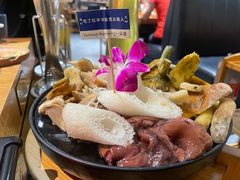-一朵菌·野生菌探索家火锅(南亚店)
