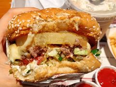 -The Habit Burger Grill 哈比特汉堡(复兴soho店)