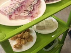 脆皖鱼腩-正能量脆肉鲩火锅