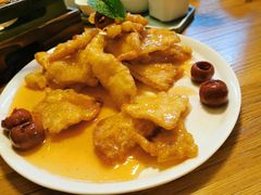 -山楂树融合菜餐厅