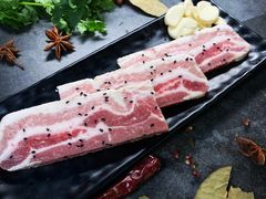 厚切五花肉-彝人部落火盆烧烤(原内环足球场店)