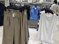 -优衣库(威海威高购物中心店)