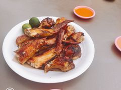 -东海岸人工湖美食村