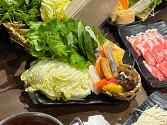 -呷哺呷哺(延安西路店)