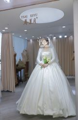 -台湾蔡美月婚纱租赁