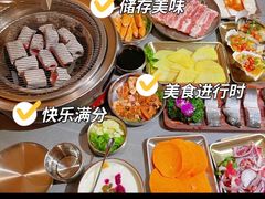 -围炉肉舍•炭烤活鳗•丹东海鲜烤肉(步行街店)