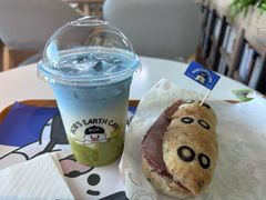 -抱抱地球咖啡馆(国家海洋博物馆店)