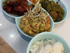 -晓宇盒饭(民安街店)