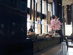 -唐拉雅秀酒店-西锦汇空中BBQ·思创餐厅