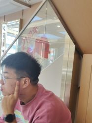 -一東造型烫发染发