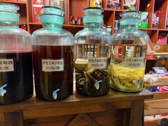 -果松木炭酸菜铜火锅·外婆参鸡汤